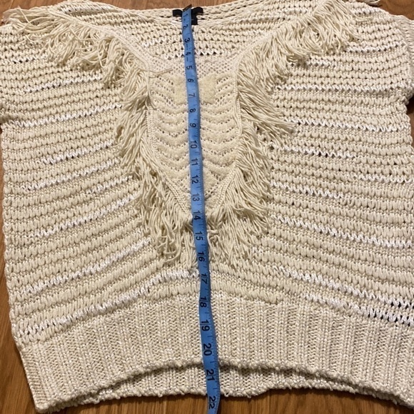 H&M Woman's Long Sleeve White and cream  mixed Knit Sweater (Size Small) - Picture 5 of 8